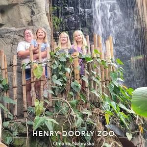 Meet your Posher, Kendra